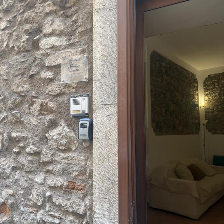 incantevole e storico appartamento in pieno centro - One-Bedroom Apartment - 17