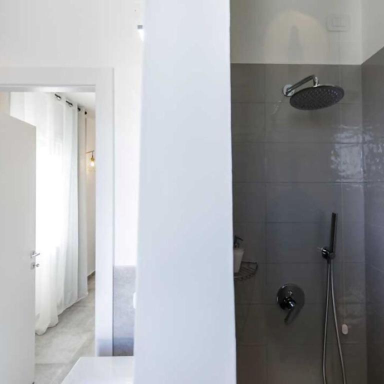 Mincio Relais Rooms & Pool - Camera Matrimoniale con Balcone - 6
