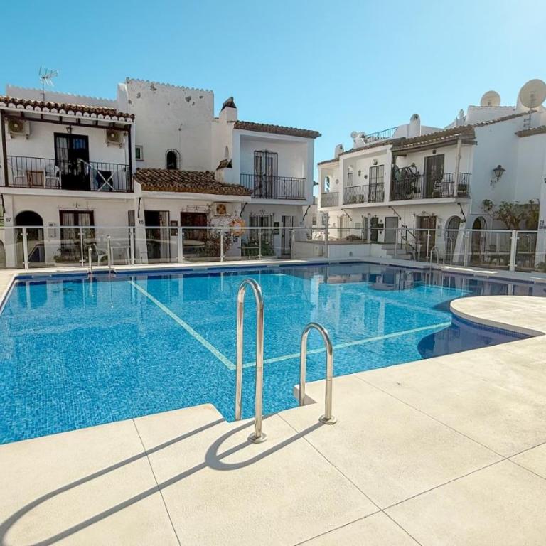 Charming Townhouse for Holiday Rental in Nueva Nerja - Apartamento de 2 dormitorios - 1