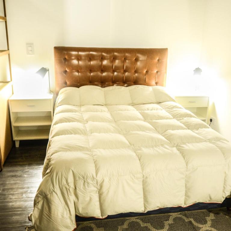Apto en Edificio Histórico Palacio Raggio full amenities - One-Bedroom Apartment - 11
