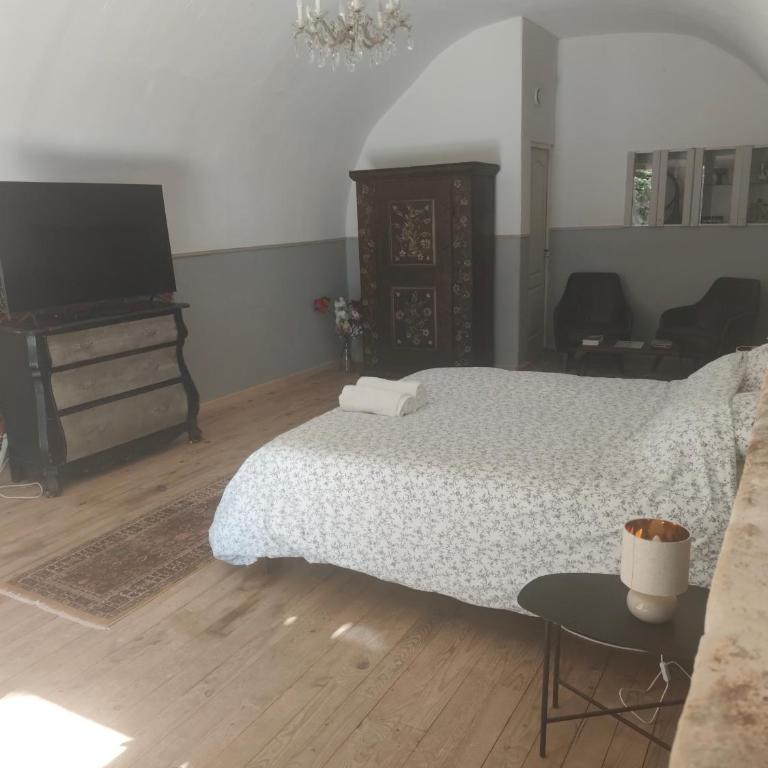 maison d'hôtes prince face au château du clos Luce - Suite Lit Queen-Size - 11