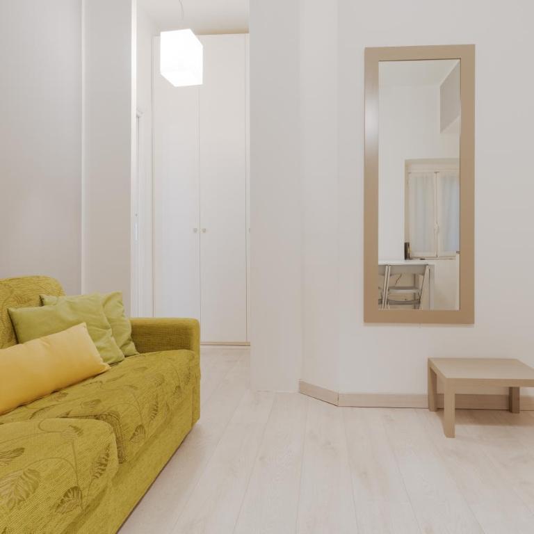 Paolo Sarpi - Arco della Pace - Tipico Bilocale Milanese - Appartamento con 1 Camera da Letto - 18