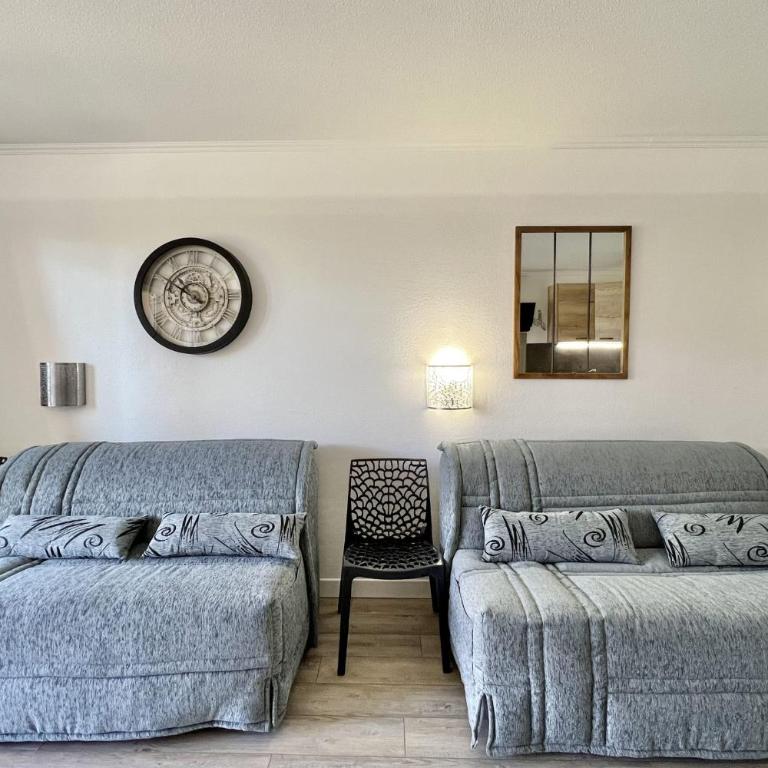 Joli studio avec terrasse situé à Port Fréjus - Studio - 8