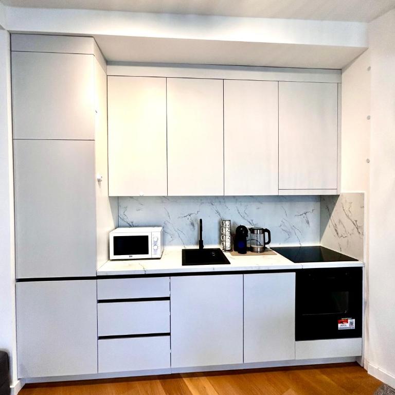Calm Sea View 1 - One-Bedroom Apartment - 11