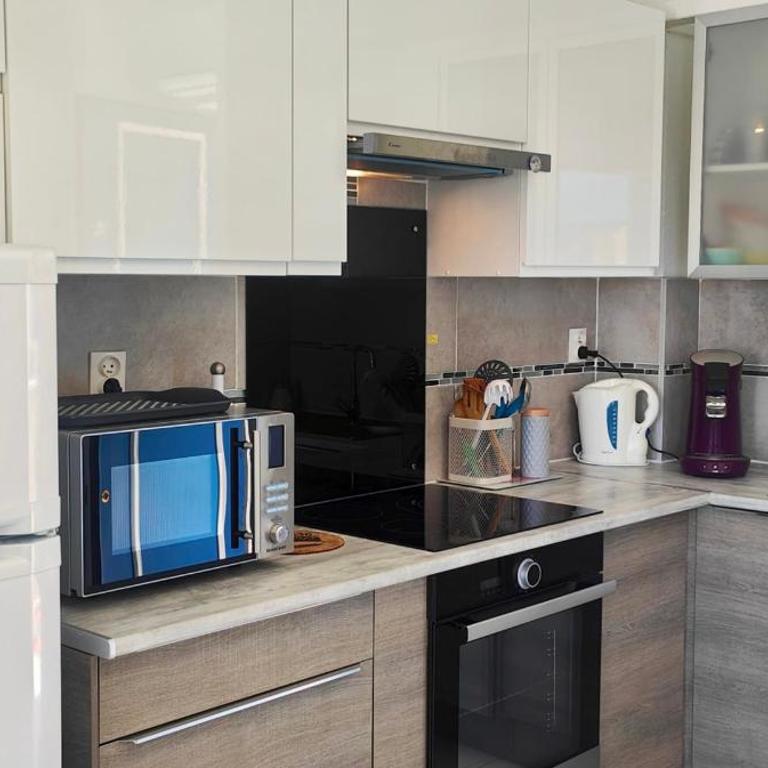 Apartment with pool near the city center - Apartamento - 6