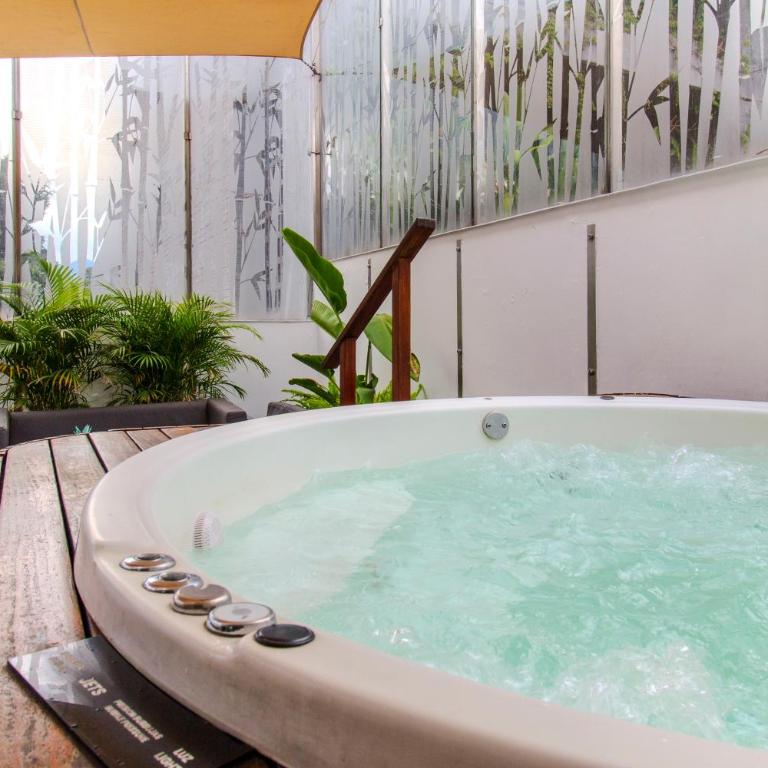 Viktory Boutique Hotel - Apartamento de 2 dormitorios con terraza y bañera de hidromasaje - 11