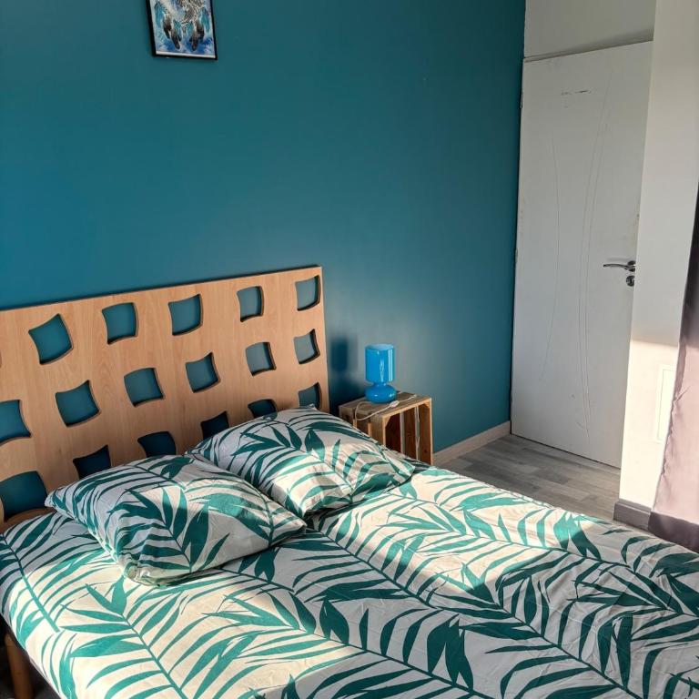 Villa avec trois chambres, piscine et parking - Three-Bedroom Villa - 19