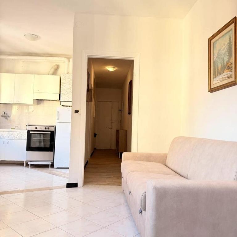 Sanremo Hub - Appartamento con 2 Camere da Letto - 8