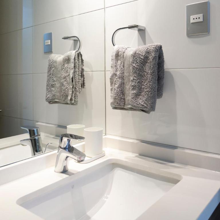 Departamento en Las Condes Premium Parque Arauco con Aire Acondicionado - Two-Bedroom Apartment - 25