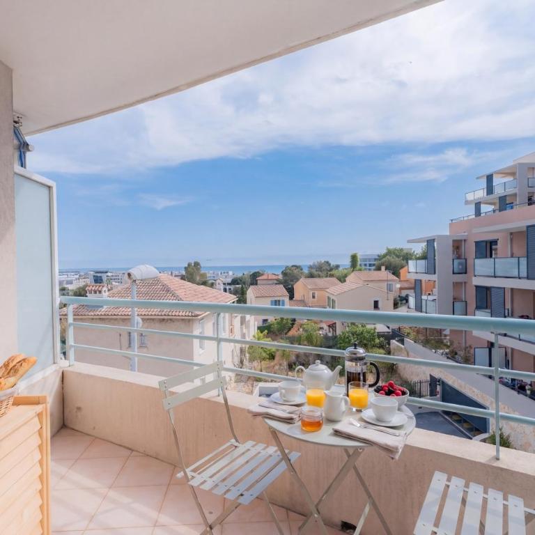 Cosy Studio climatisé vue mer - Apartment with Sea View - 1