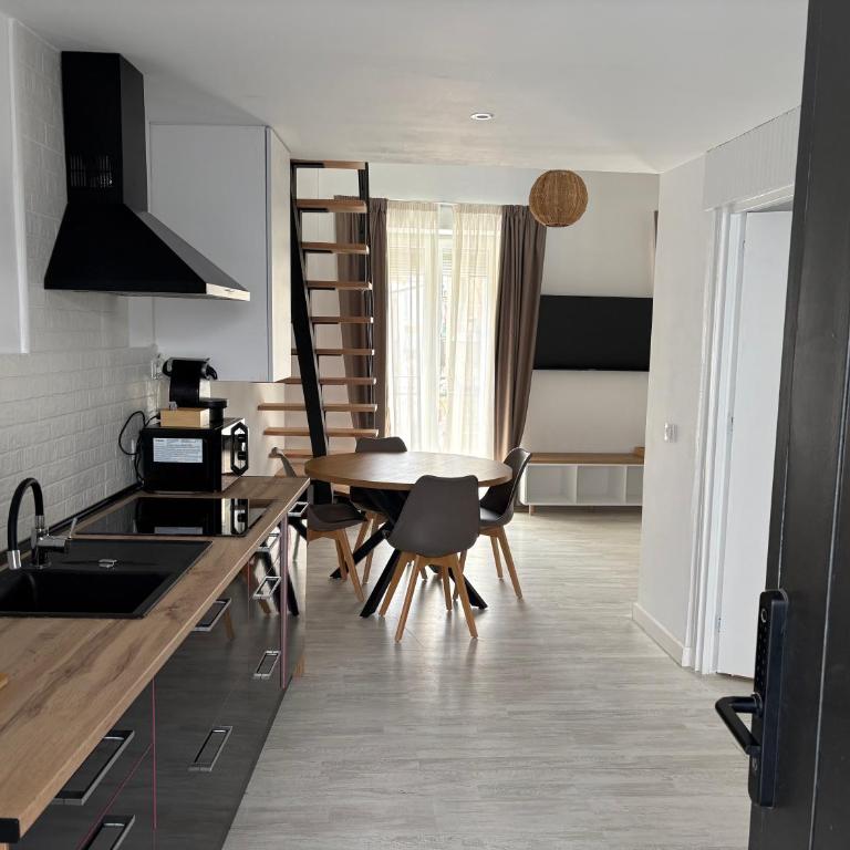 ASTUTO 21 Suites - Adults Only - Apartamento - 2 niveles - 12