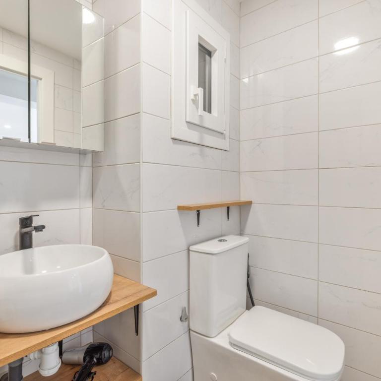 Apartamento con Piscina y Parking - Casa de 2 dormitorios - 18