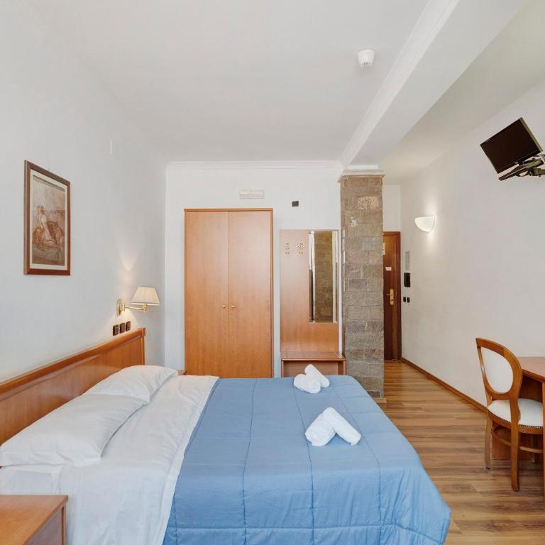 Bed and Breakfast H Pompeii Ruiins - Camera Queen Standard - 6