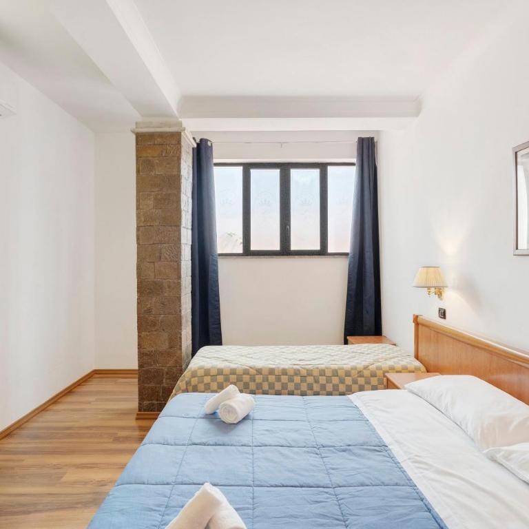 Bed and Breakfast H Pompeii Ruiins - Camera Queen Standard - 2