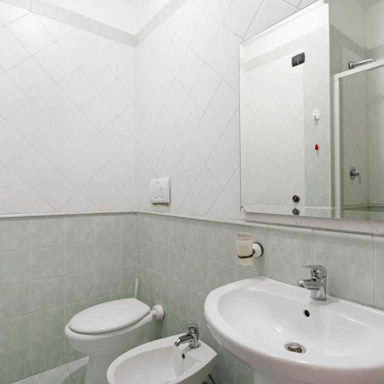 Bed and Breakfast H Pompeii Ruiins - Camera Queen Standard - 6