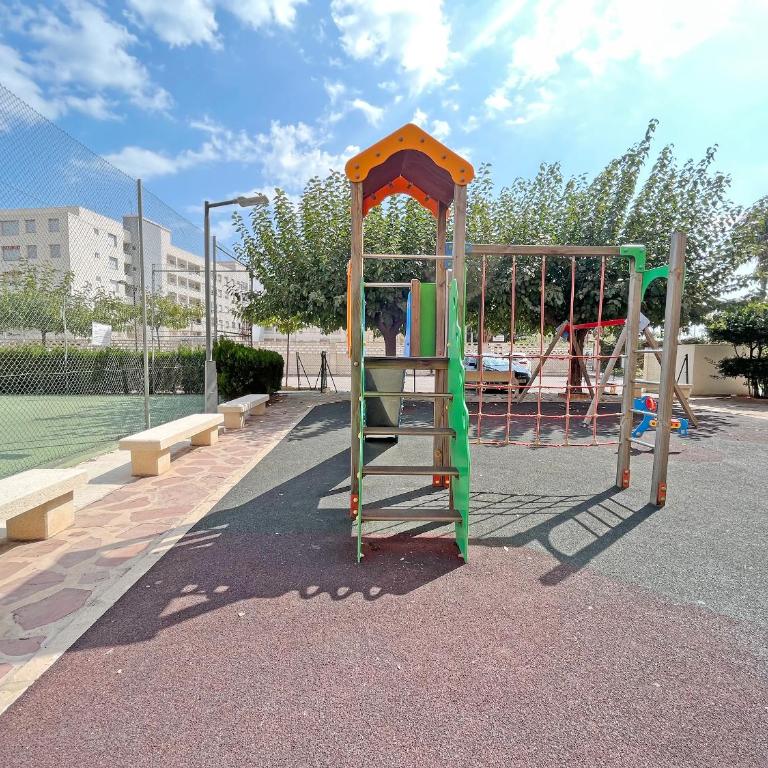 Global Vacacional, Acogedor piso familiar en Canet Playa - Appartamento - 30