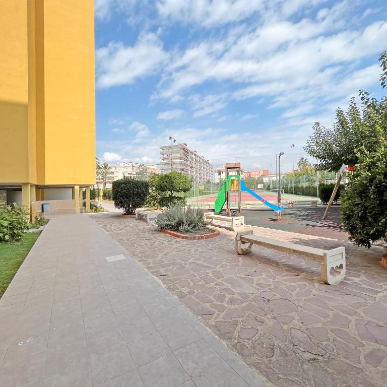 Global Vacacional, Acogedor piso familiar en Canet Playa - Appartamento - 25