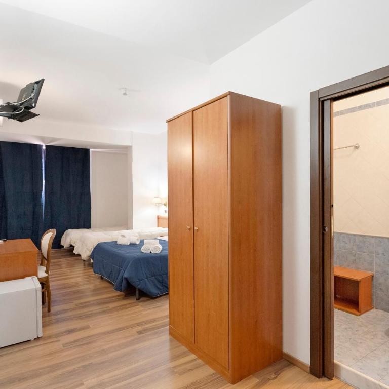 Bed and Breakfast H Pompeii Ruiins - Camera Queen Standard - 6