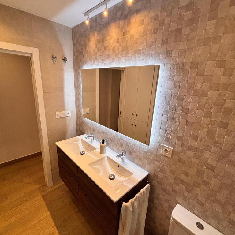 New! Marbella Apartamento junto a la Playa y Casco Histórico - 80 m2 - Apartamento de 2 dormitorios - 16