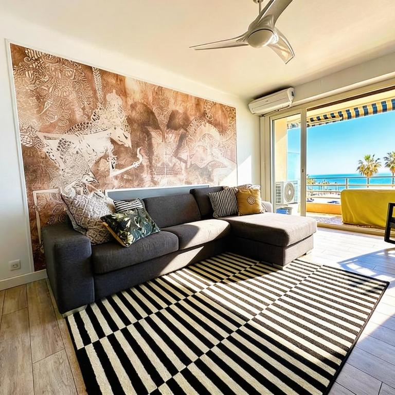Golf Juan Studio Beach across the street sleeps 4 - Studio Apartment with Harbor View - 1
