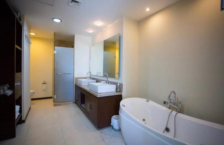 Peninsula Puerto Vallarta beachfront condos - Apartamento de 3 dormitorios con vistas al océano - 13