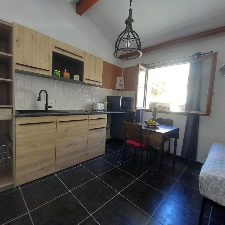 Pétite à la Ciotat studio chic, calme et parking, port à pied - Appartamento con 1 Camera da Letto - 4