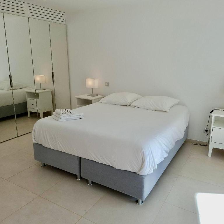 T3 Neuf Bord de mer Cavalaire - Two-Bedroom Apartment - 18