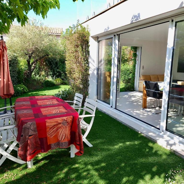 T3 Neuf Bord de mer Cavalaire - Two-Bedroom Apartment - 5