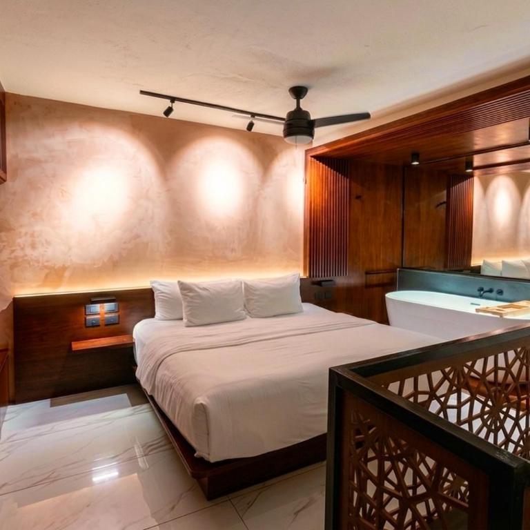 Villa Merida Luxury Mansion - Adults Only Boutique Hotel - Deluxe King Room - 3