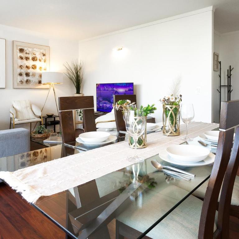 Departamento a pasos del Parque Arauco con piscina en Las Condes con Aire Acondicionado - Two-Bedroom Apartment - 39