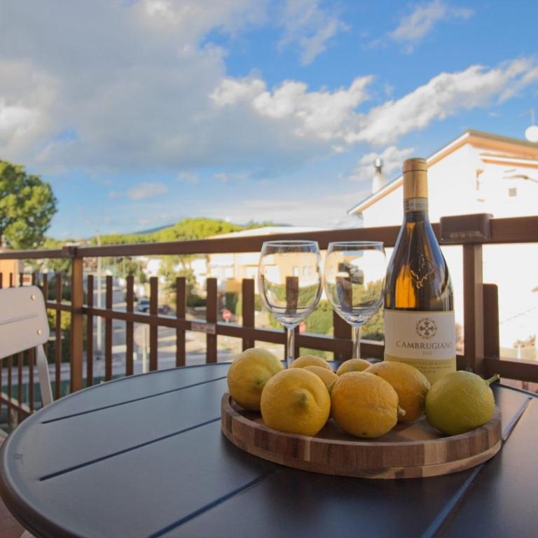 241 - Quadrilo completamente ristrutturato al secondo piano, vista mare 50 mt dalla spiaggia - WI FI e SPIAGGIA INCLUSA - Appartamento con 3 Camere da Letto - 11