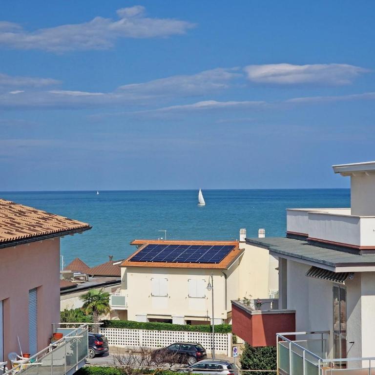 241 - Quadrilo completamente ristrutturato al secondo piano, vista mare 50 mt dalla spiaggia - WI FI e SPIAGGIA INCLUSA - Appartamento con 3 Camere da Letto - 15