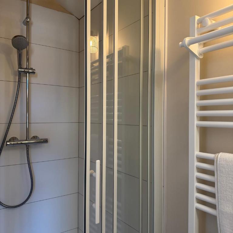 Lamayade - Chambre Double avec Salle de Bains Privative - 4