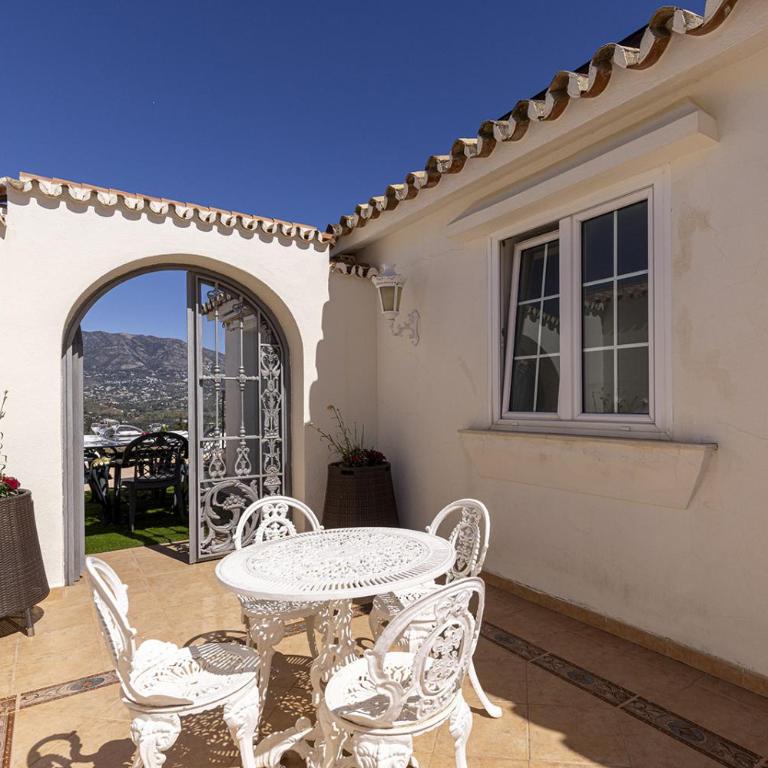 052 Sea Views Villa La Rosa 5 Bed 4 Bath & Heated Pool - Villa con piscina privada - 85