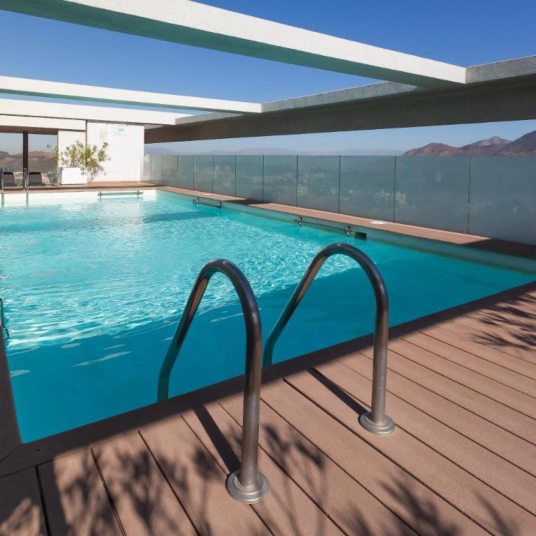 Departamento a pasos del Parque Arauco con piscina en Las Condes con Aire Acondicionado - Two-Bedroom Apartment - 52