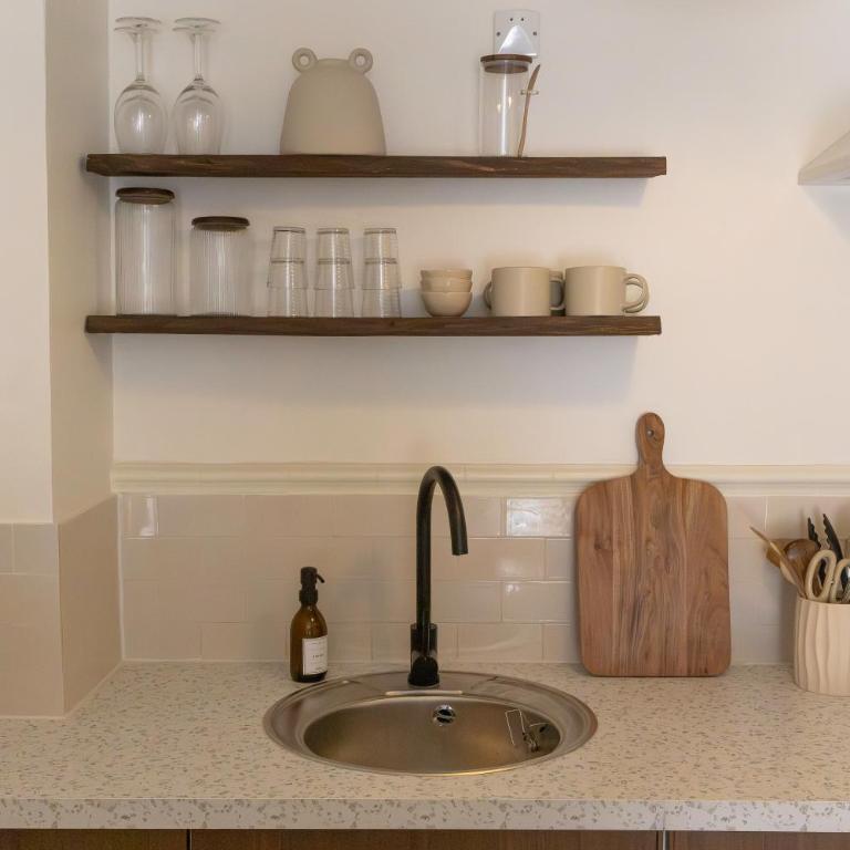 Suite duplex - St Tropez - Maison Lérins - One-Bedroom Apartment - 11