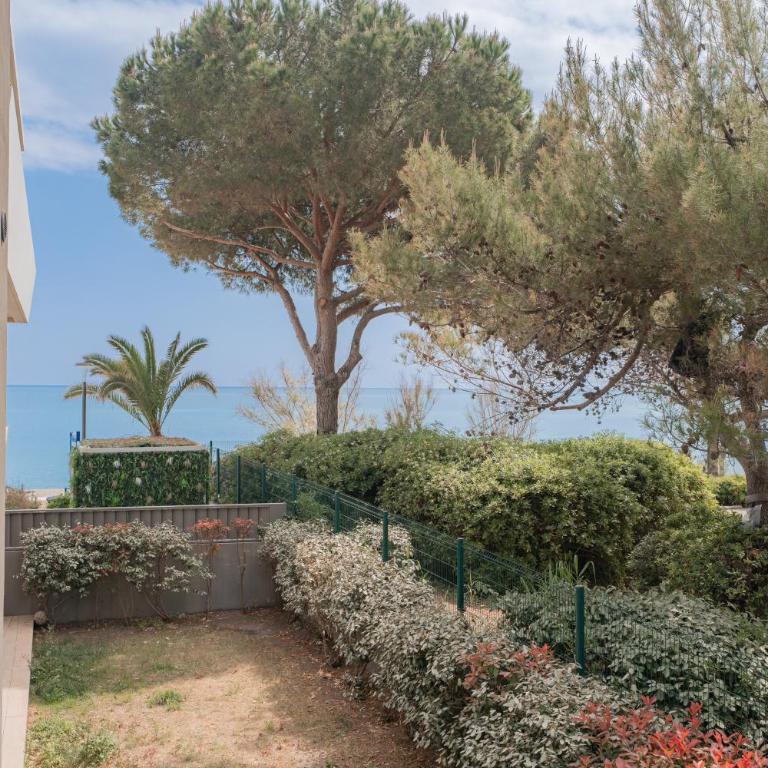 Wonderful 2BR - pool and sea - parking - Apartment mit 2 Schlafzimmern - 35