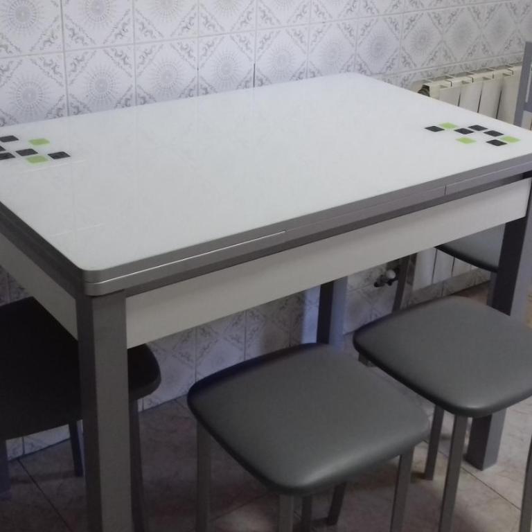 Apart con posibilidad parking con 3 dormitorios y 2 baños para 5 personas - Three-Bedroom Apartment - 15