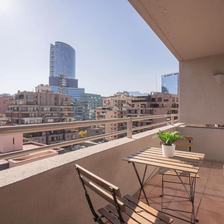 Stylish 1BR Apt Oasis Steps from Costanera Center - Apartment - 40
