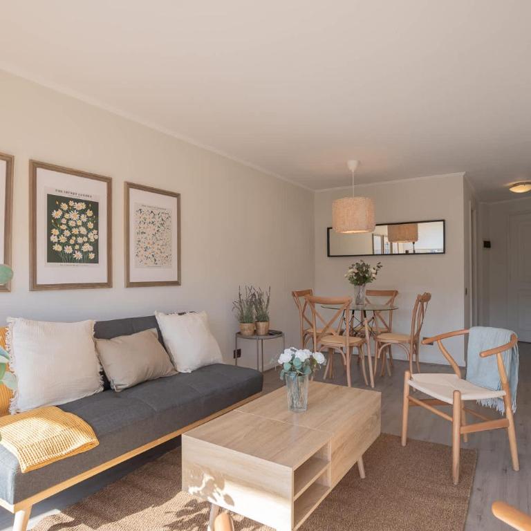 Stylish 1BR Apt Oasis Steps from Costanera Center - Apartment - 7