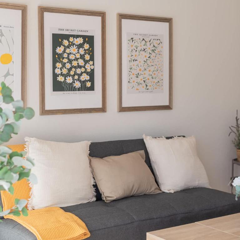 Stylish 1BR Apt Oasis Steps from Costanera Center - Apartment - 24