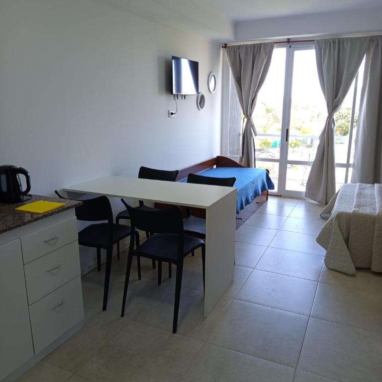 Frente a Termas - Estudio con vistas al lago - 4
