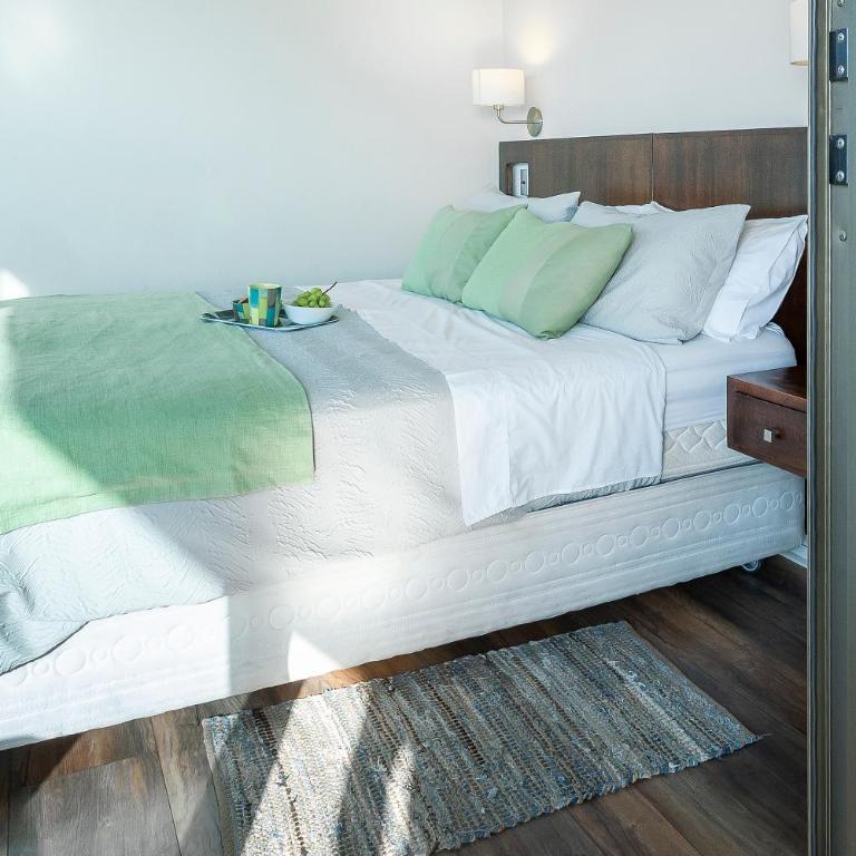 Depto Premium a pasos del Parque Arauco con aire acondicionado y piscina - Two-Bedroom Apartment - 12