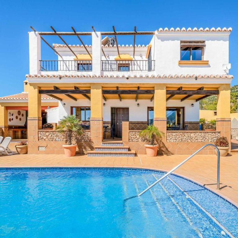 Villa Marta Nerja - Villa - 8