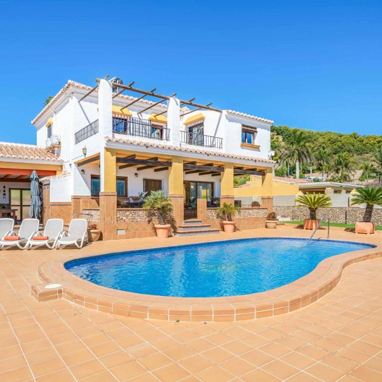 Villa Marta Nerja - Villa - 9