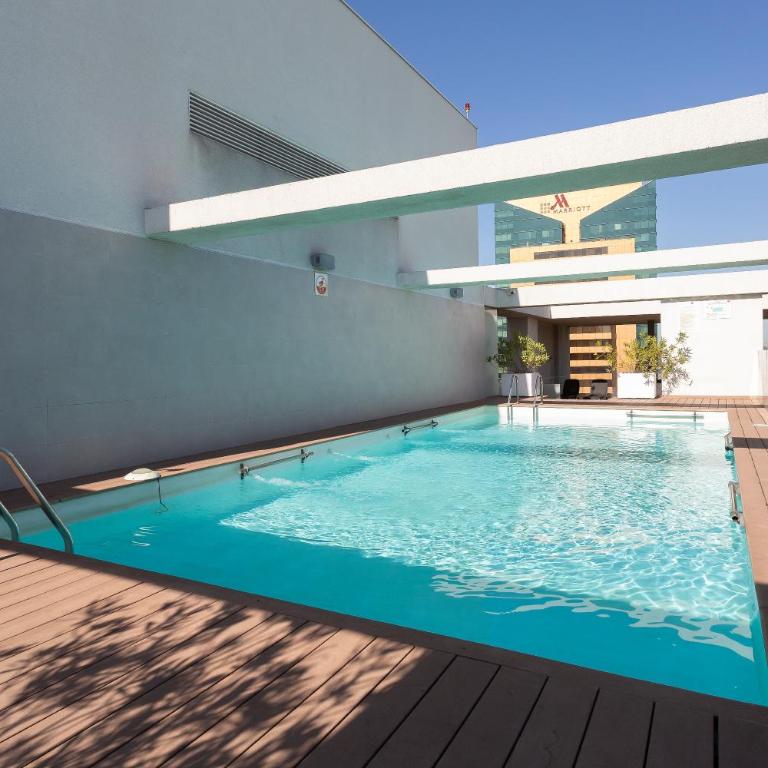 Depto Premium a pasos del Parque Arauco con aire acondicionado y piscina - Two-Bedroom Apartment - 36