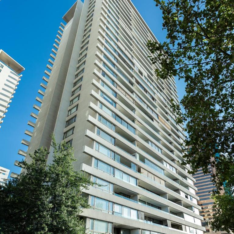 Depto Premium a pasos del Parque Arauco con aire acondicionado y piscina - Two-Bedroom Apartment - 33