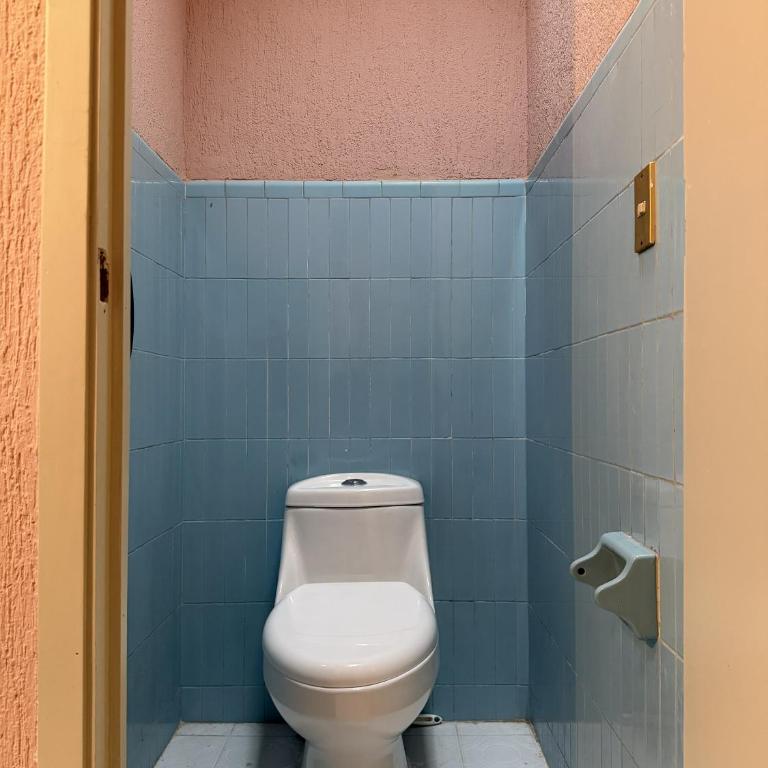 Hostal Punto Americana - Bed in 6-Bed Female Dormitory Room - 3