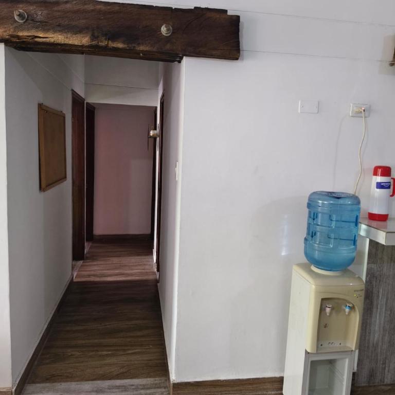 Alojamiento con 3 acomodaciones en zona central Santa Marta - Habitación Familiar - 5