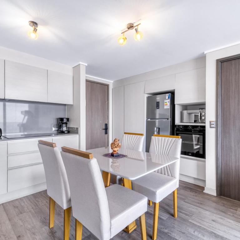 Los Mirlos Stay, 2B with WiFi - Two-Bedroom Apartment - 11